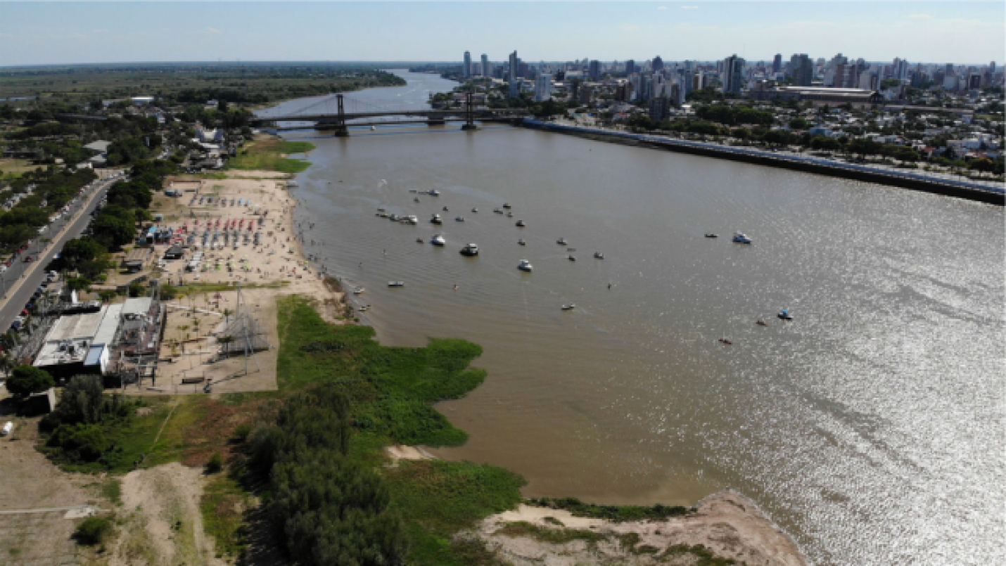 El río Paraná recuperó más de un metro y estiman que seguirá creciendo 